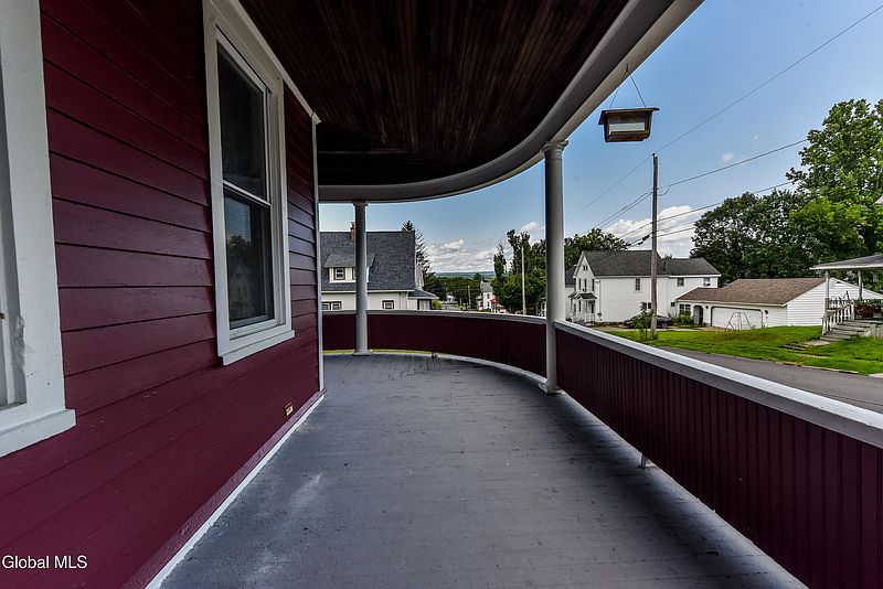 4th image of 19 Whitmore Avenue