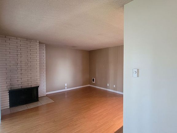5th image of 1014 Panorama Dr #3