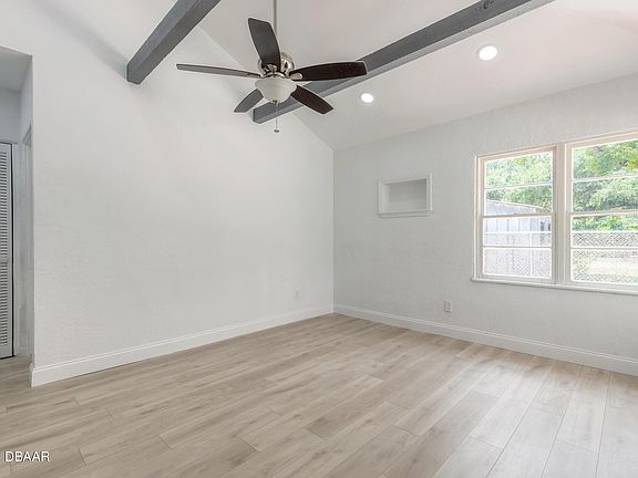 5th image of 817 Chicago Ave