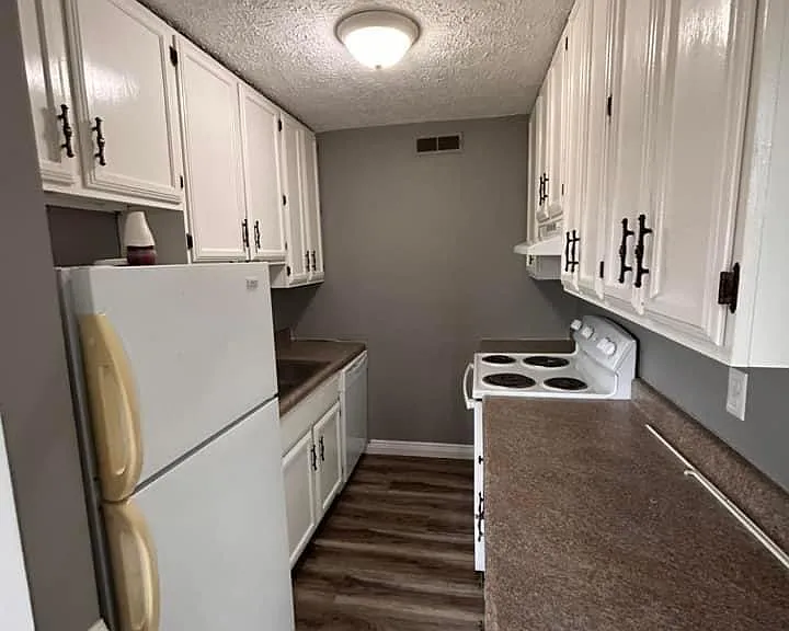 280 Heights Ave #X — Photo 4