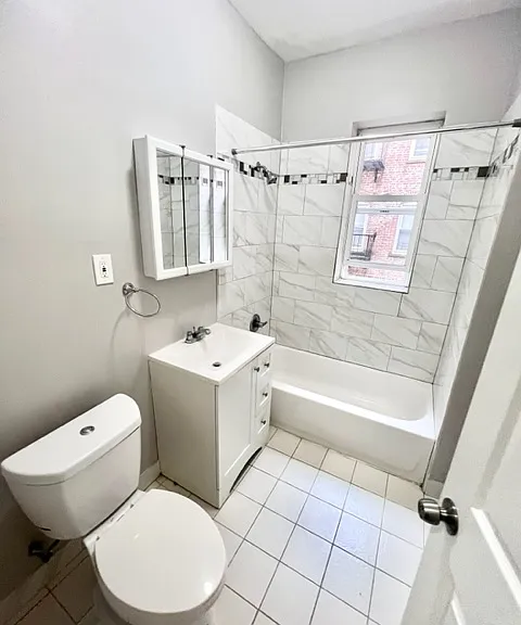 283 Lincoln Ave #24 — Photo 2