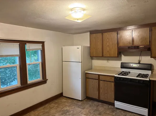428- 428 1/2 Milton, 428 Milton Ave #1/2, Janesville, WI 53545