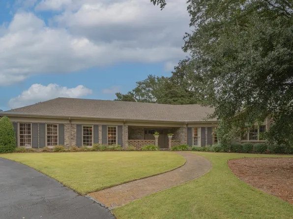 2516 Country Club Cir, Birmingham, AL 35223