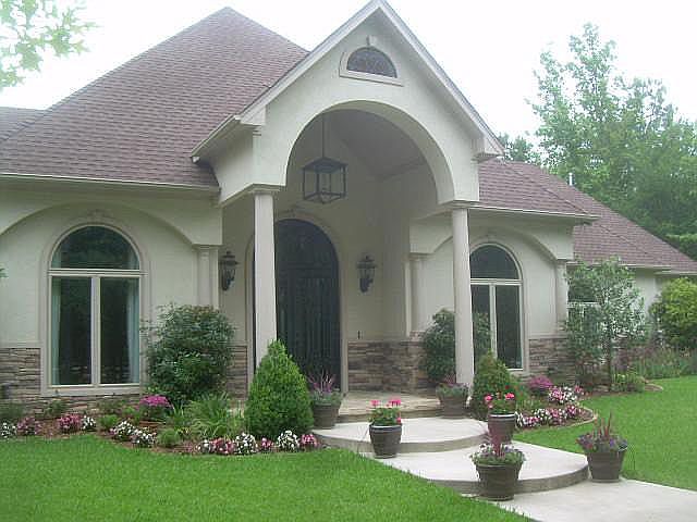 2nd image of 14911 Canopy Oaks Dr