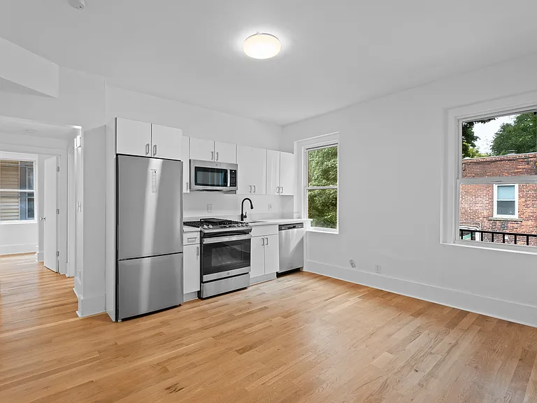 1384 State St #3 — Photo 7
