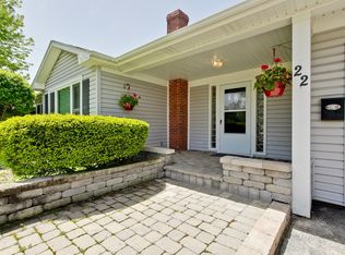 22 S 2nd St, Cary, IL 60013