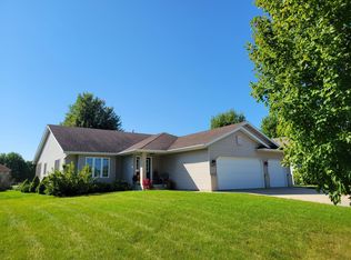 1065 12th St SE, Owatonna, MN 55060