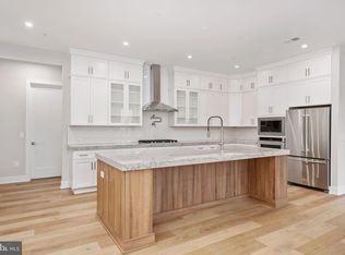 22149 Headwater Ter #100, Ashburn, VA 20148