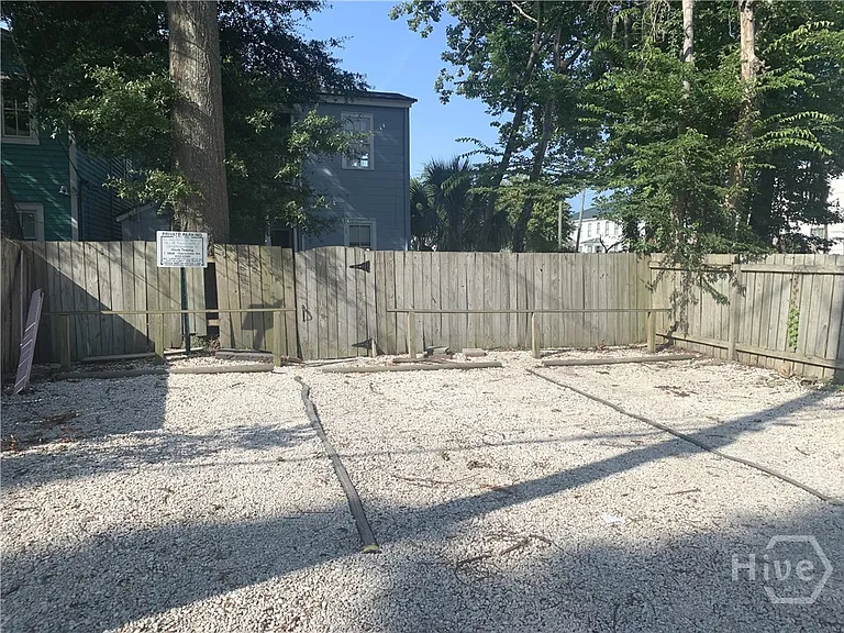 218 W Anderson St #UPPER — Photo 18