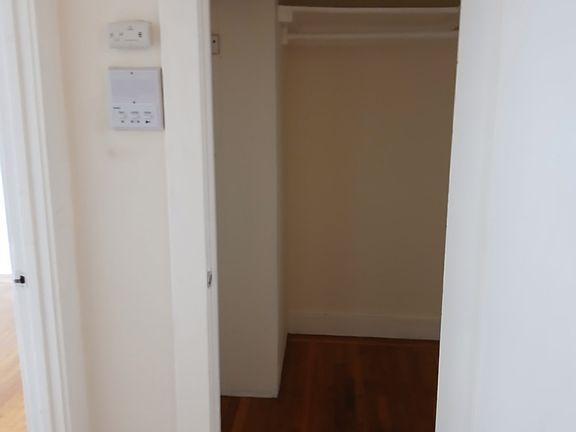 5th image of 880 Bush St APT 417