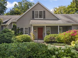 255 S 4th St, Lewiston, NY 14092
