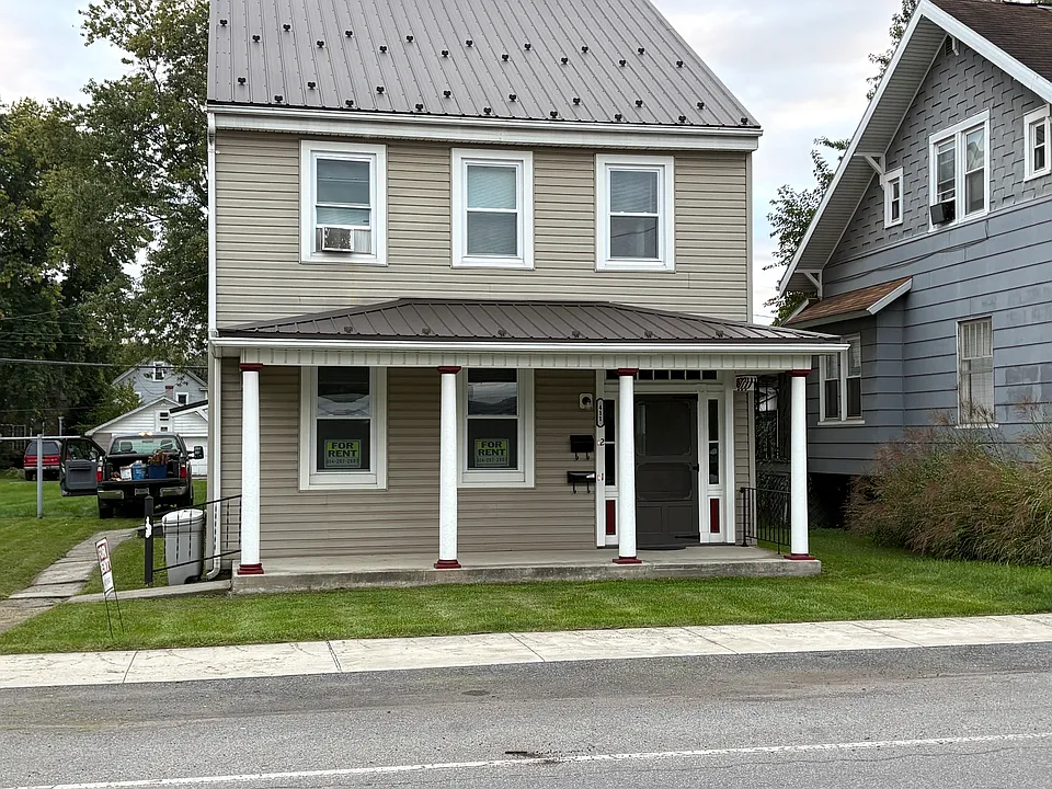 411 Bedford St #1
