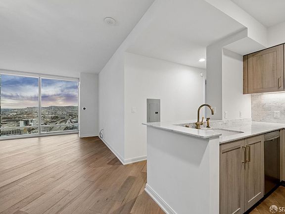2nd image of 401 Harrison St APT 31G