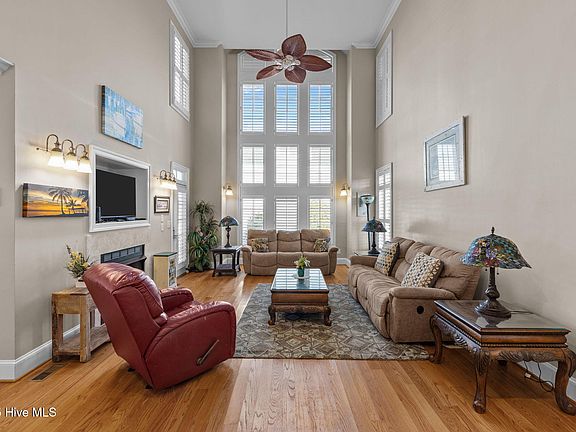 5th image of 101 Bay Ridge Drive