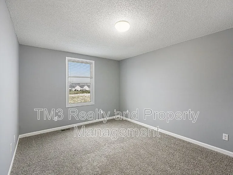 31642 W 174th St — Photo 11
