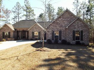 26 E Donnington Ct, Hattiesburg, MS 39402