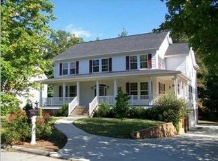 1415 Walden Forest Rd, Signal Mountain, TN 37377