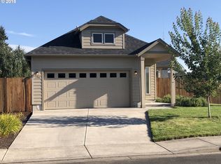 196 River Walk Pl, Cottage Grove, OR 97424