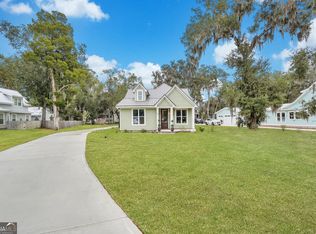 369 Goodman Dr, Midway, GA 31320