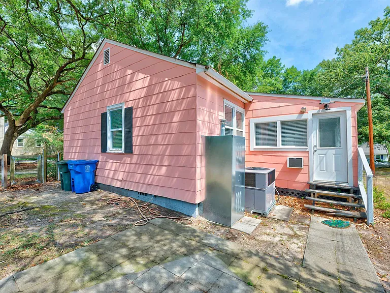 322 S Kilbourne Rd — Photo 22