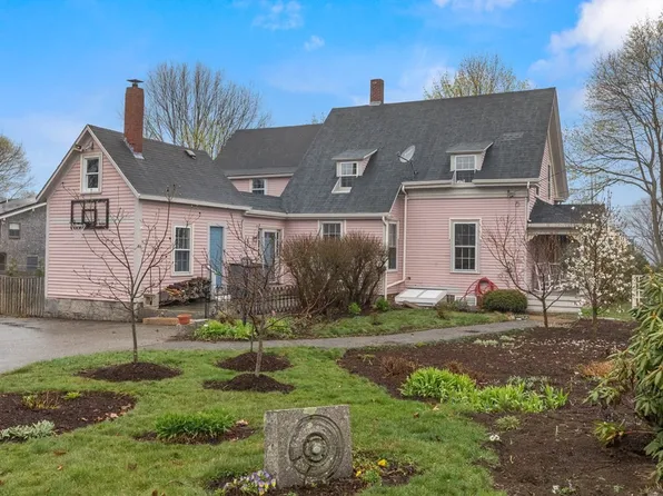 84 Wheeler St, Gloucester, MA 01930