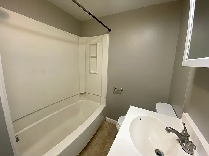 682 Huntington St #2 — Photo 14