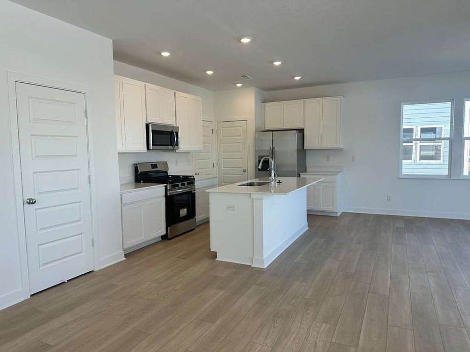 1st image of 2754 Salem Pl