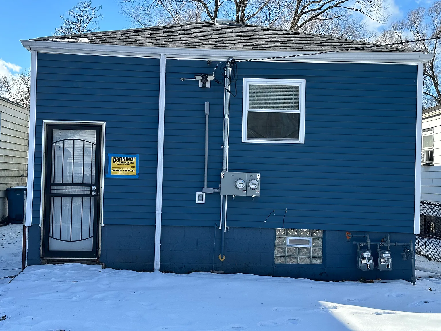 2 bed, 800 sqft, $1,250 — Photo 1