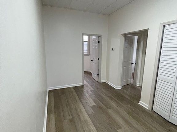 2nd image of 112-118 Hamilton St #3