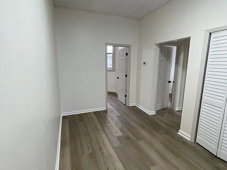 110 Hamilton St — Photo 8