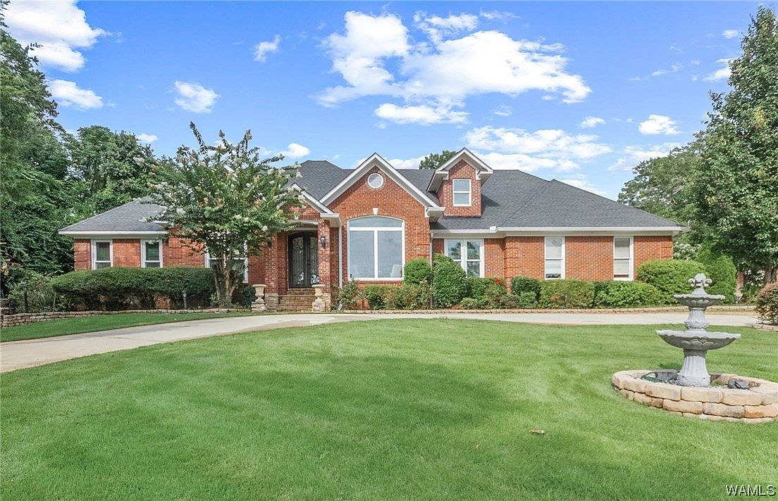 8445 Enterprise Ave NE