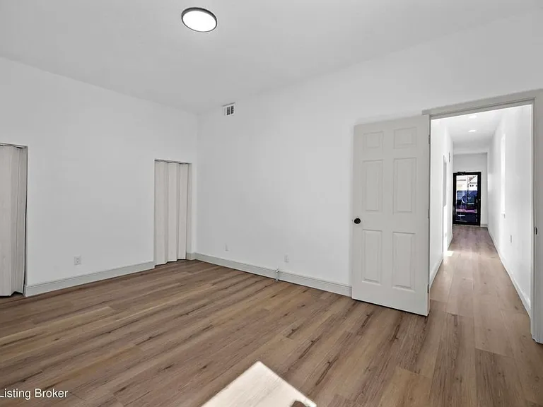 2806 S 4th St #1 — Photo 2