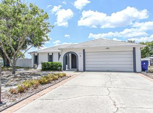9942 Woodridge Ct, Port Richey, FL 34668