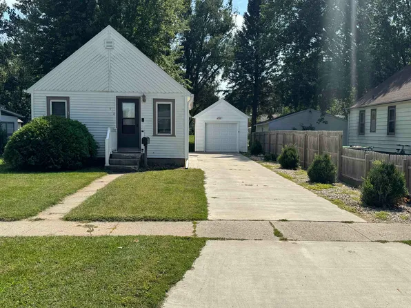 918 E 8th St, Spencer, IA 51301