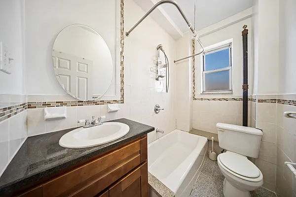 Rented by Bond New York | media 21