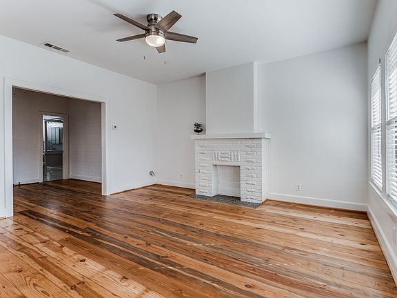 3rd image of 6347 Belmont Ave #6347
