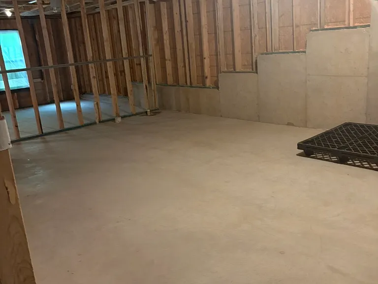 650 Collingsworth Ln — Photo 17