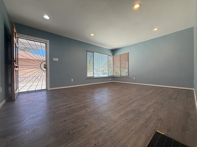 22593 Pearl Ave #1 — Photo 2