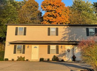 1320 McFarland Dr, Cambridge, OH 43725