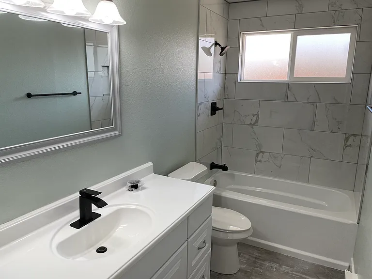 425 S Utica St — Photo 10
