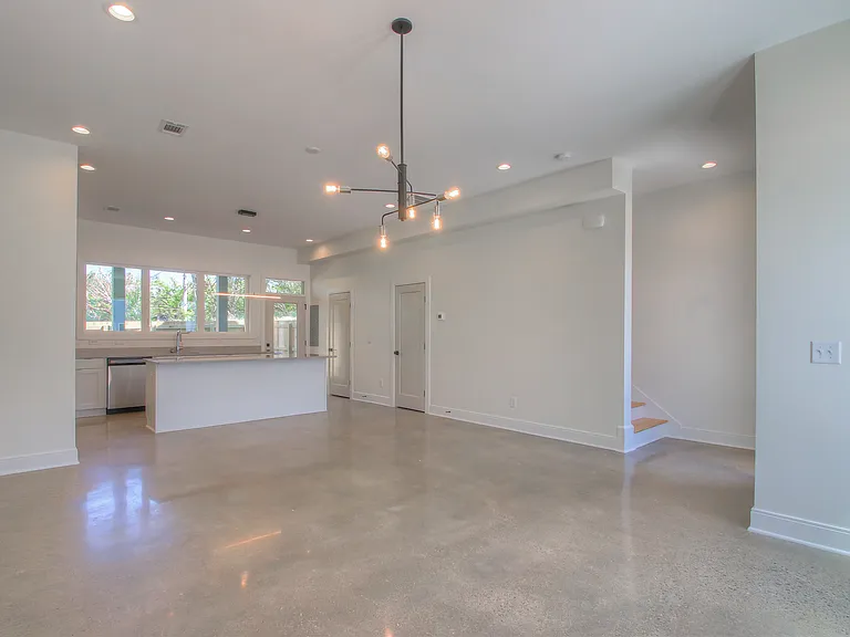 1540 Yarra St #1 — Photo 3