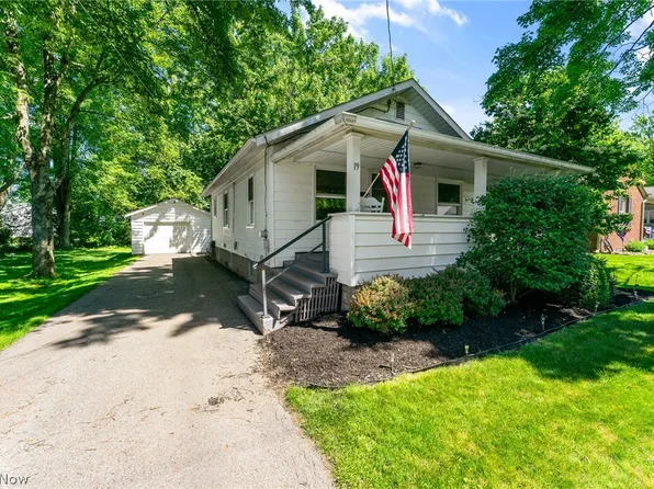 19 Nesbitt St, Poland, OH 44514