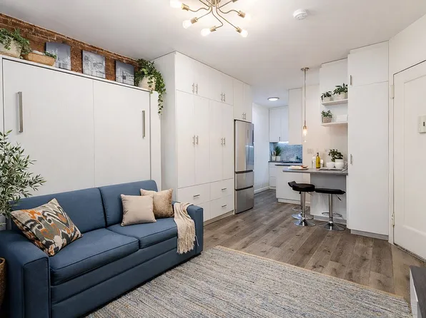 130 W 71st St APT 1, New York, NY 10023