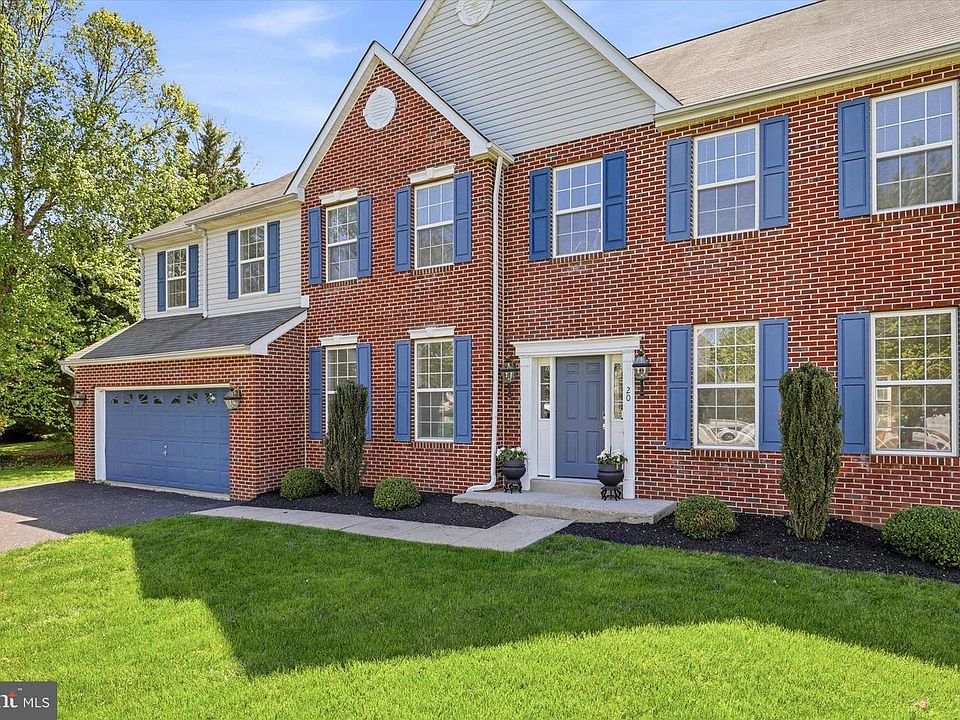 1st image of 20 Crimson Dr