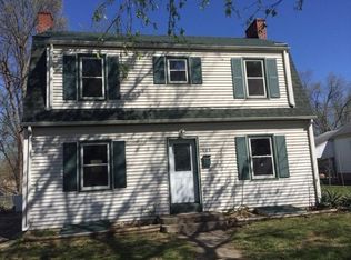 808 S 2nd St, Clinton, MO 64735