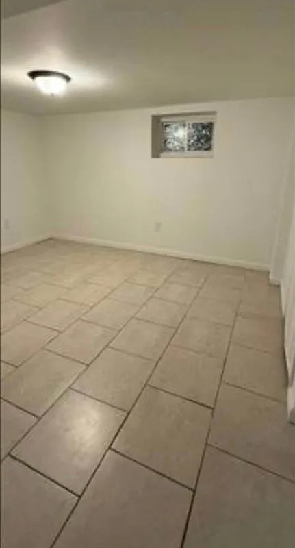 2 bed, 1.0 bath, 9999 sqft, $1,450 — Photo 3
