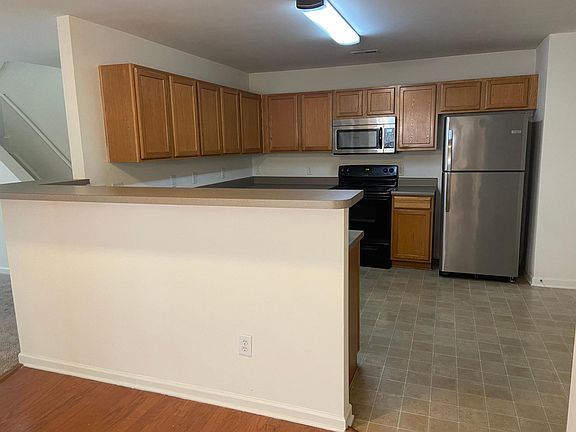 3rd image of 1550 Brown Owl Dr