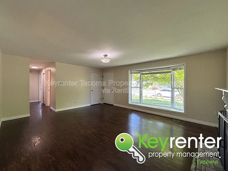 6818 87th St SW — Photo 4