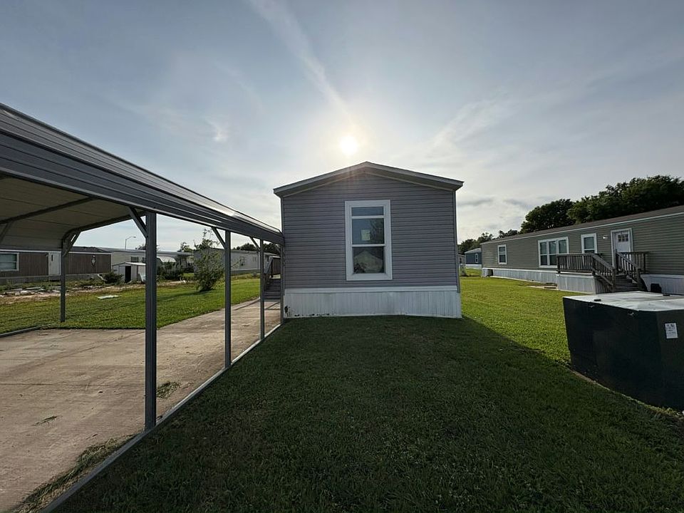 1st image of 2187 E Gauthier Rd #555
