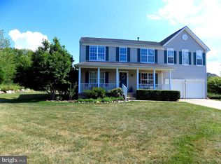 8 Coral Ct, Fredericksburg, VA 22406